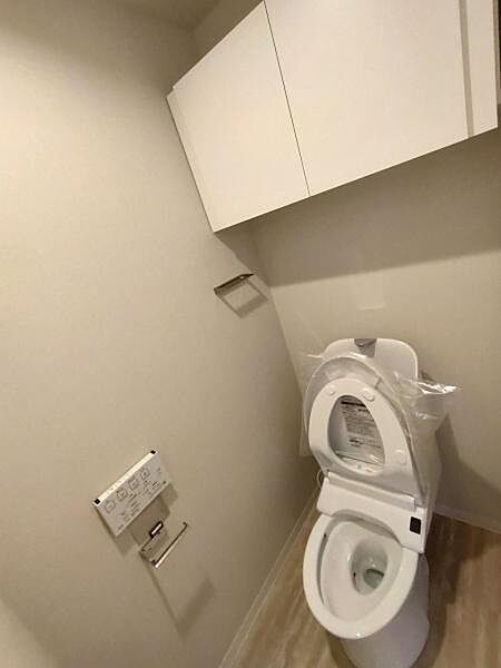 温水洗浄便座付トイレ(新規交換済)