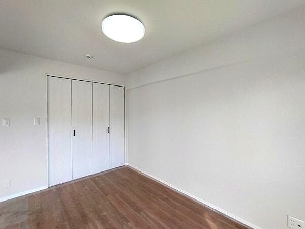 5.5帖洋室の別角度です