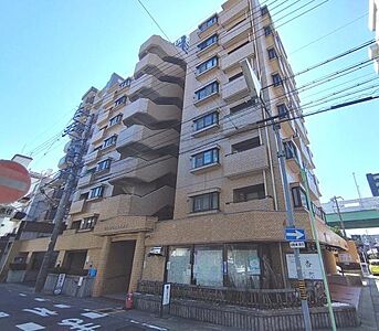 外観：マンション外観