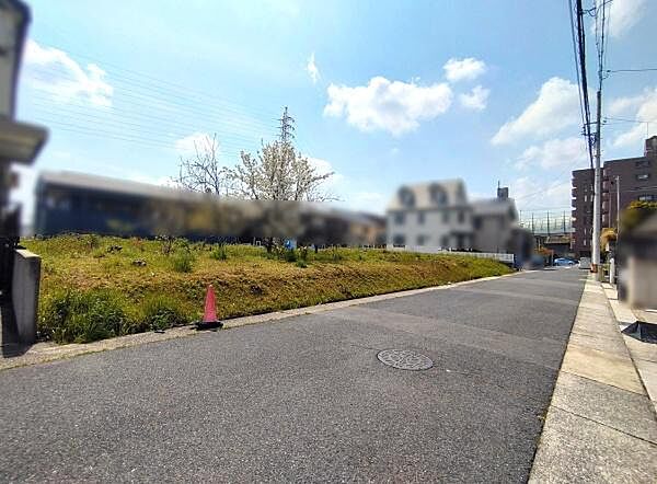 現地と前面道路