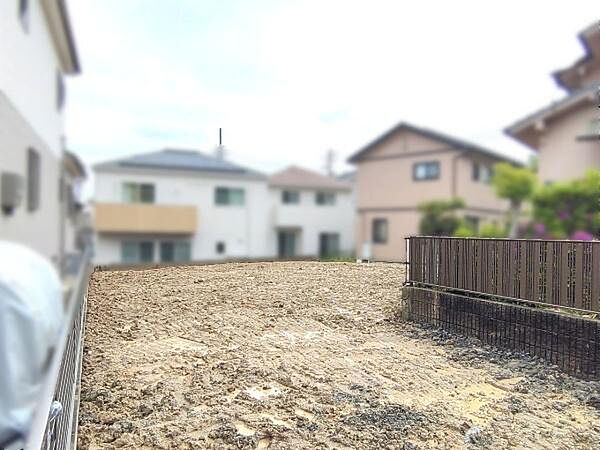 現地