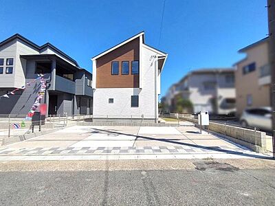 外観:2号棟現地 外観:2号棟現地