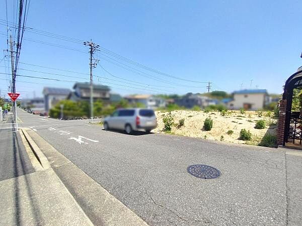 現地と前面道路