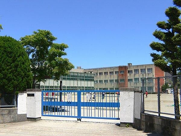 名古屋市立天白小学校まで320m