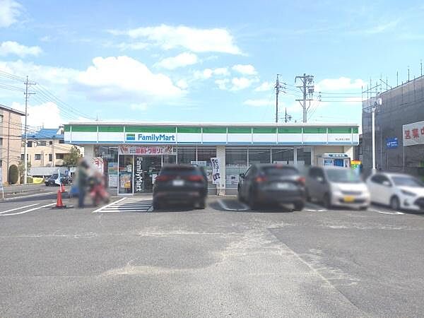 ファミリーマート守山本地ヶ原店まで440m