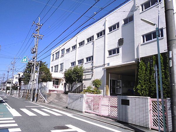 名古屋市立高田小学校まで300m