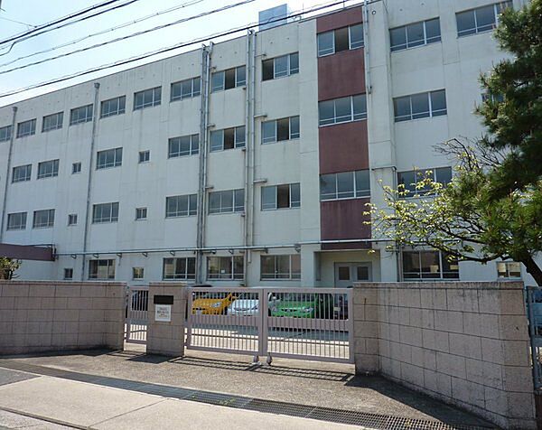 名古屋市立大坪小学校まで1200m