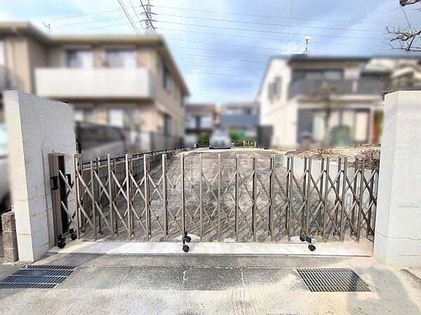 外観：323000535026