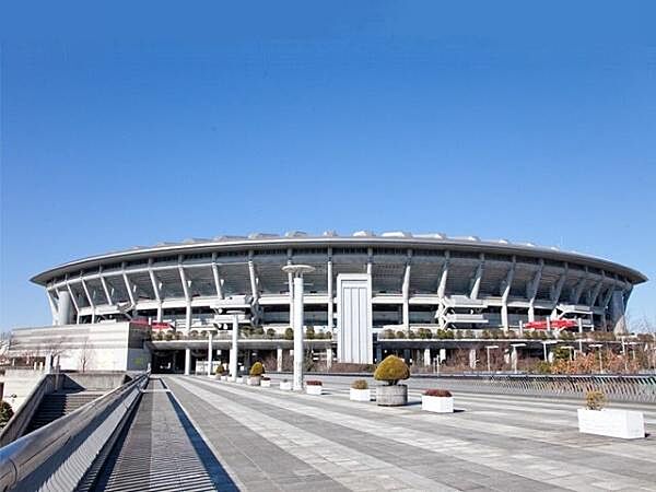 日産スタジアムまで2000m