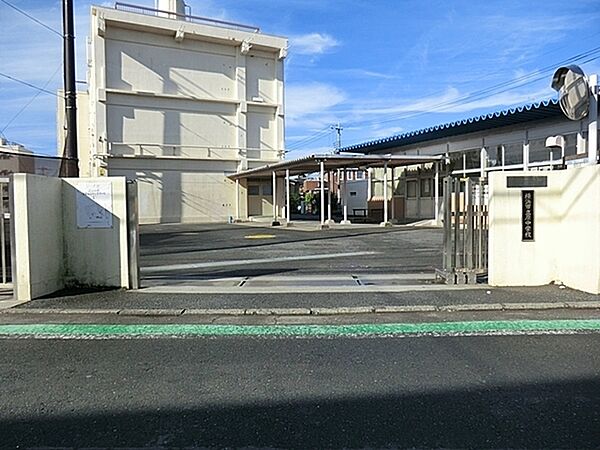 横浜市立原中学校まで1600m