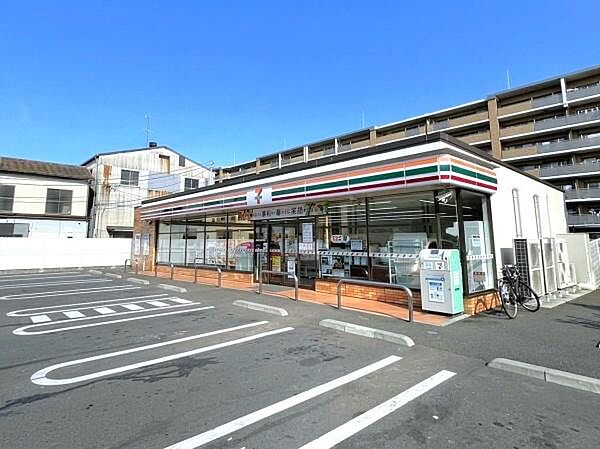セブンイレブン戸塚上矢部町店まで400m