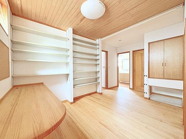室内