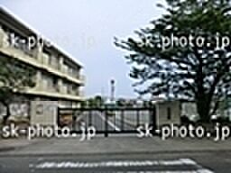 藤沢市立鵠洋小学校まで850m