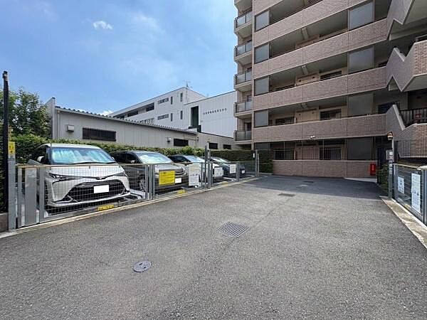 駐車場を拡大表示