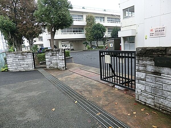 横浜市立菅田中学校まで2068m