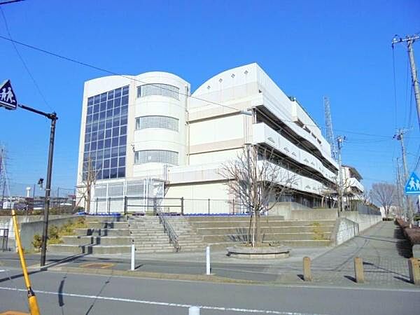 横浜市立東山田小学校まで1120m