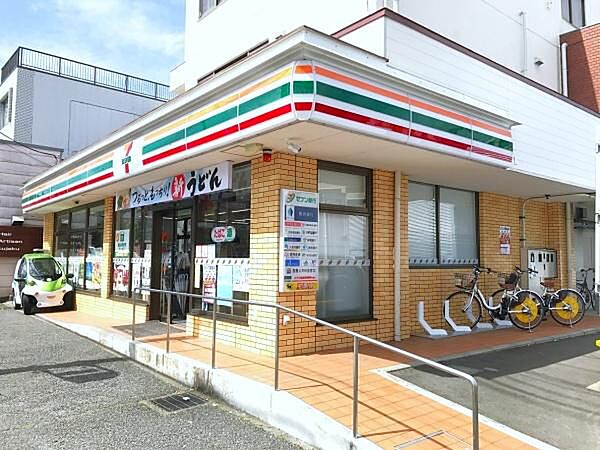 セブンイレブン川崎高津野川店まで500m