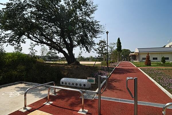 勝田台中央公園まで250m