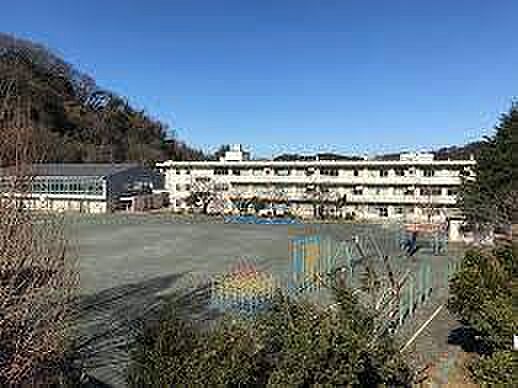 鎌倉市立今泉小学校まで1698m