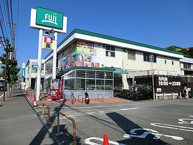 Fuji佐原店まで1917m