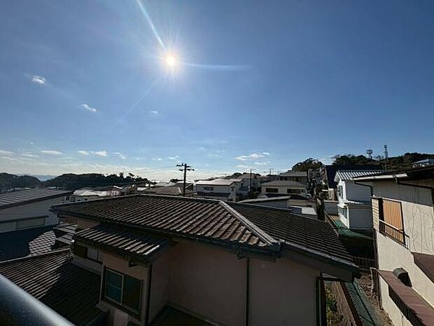 バルコニーからの眺望です！前面に棟がなく眺望良好です。