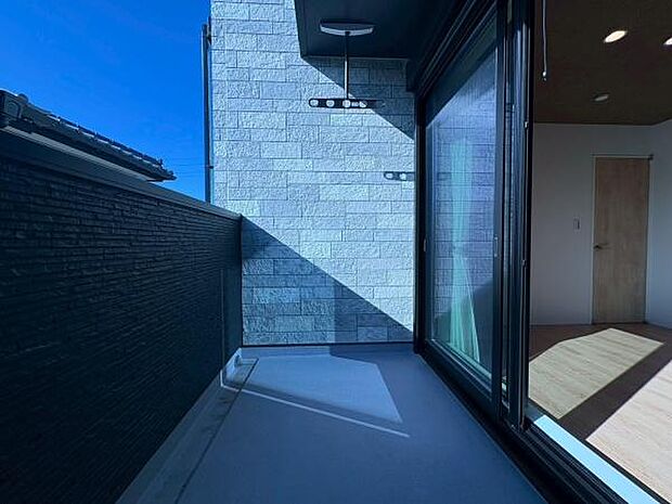 2階のバルコニーです