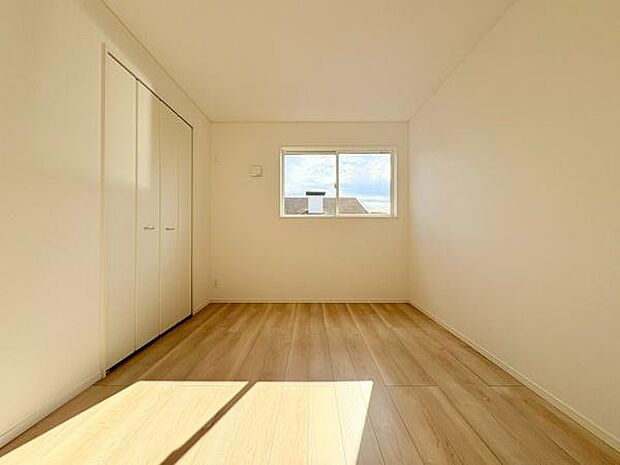 お子様部屋にもできる広さですので、ご家族構成の変化にも対応できそうですね。