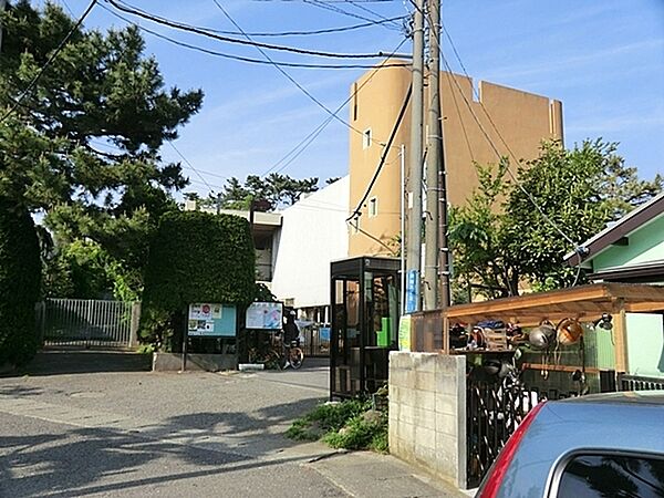鎌倉市立腰越保育園まで589m