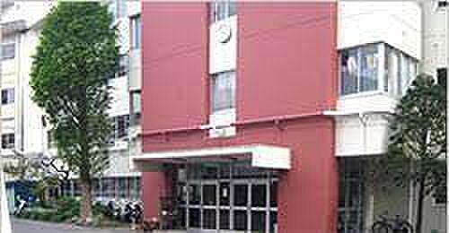 逗子市立久木中学校まで915m