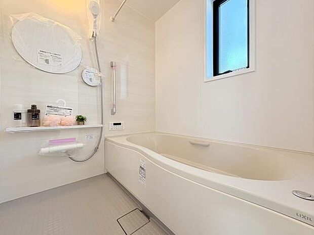 ゆったりとくつろげる、一日の疲れを癒やす空間ですね。