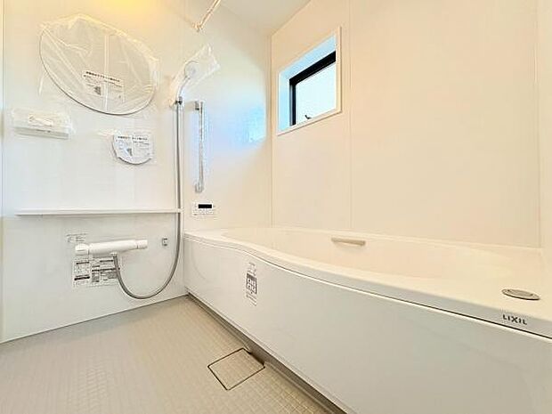 ゆったりとくつろげる、一日の疲れを癒やす空間ですね。