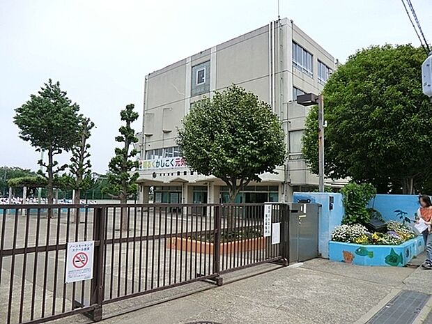 川崎市立宮崎小学校まで977m