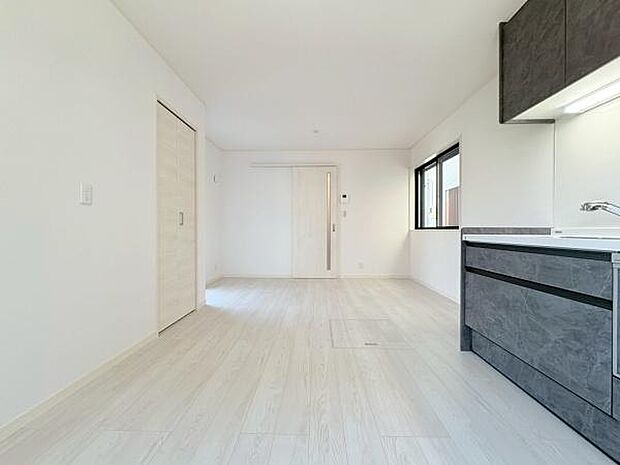 収納・床下収納もあり食品等のストックもでき安心ですね!