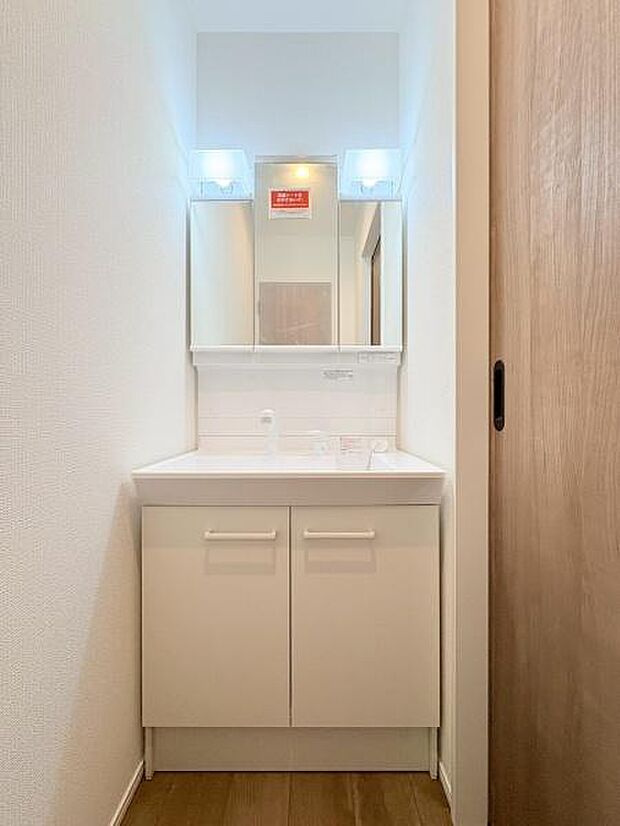 2Fのトイレ前にも手洗い場があります。