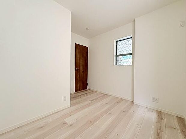 子供部屋4.60帖!お子様部屋やリモートワーク部屋としてもお使いいただけます。