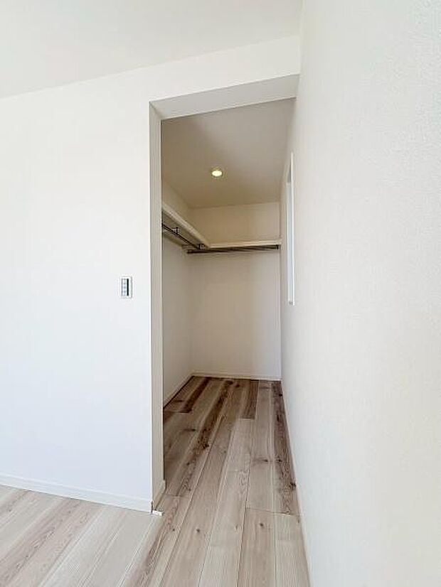 全部屋に収納と3階洋室にはウォークインクローゼット2部屋にあります!