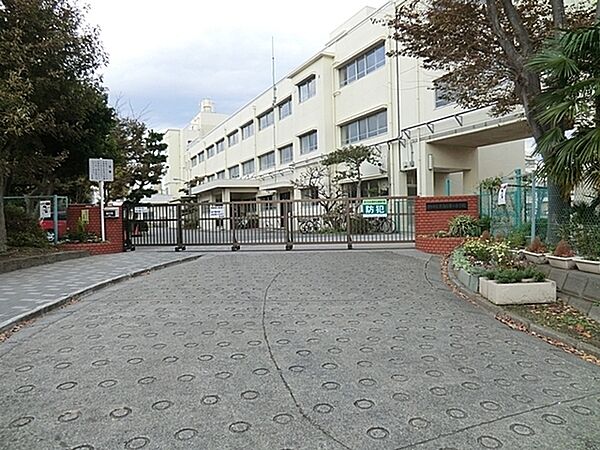横浜市立港南台第一小学校まで286m