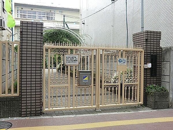 川崎市立宮前小学校まで960m