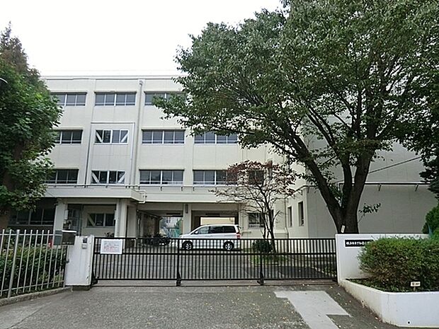 横浜市立下和泉小学校まで1000m