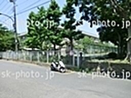 横須賀市立神明小学校まで1200m