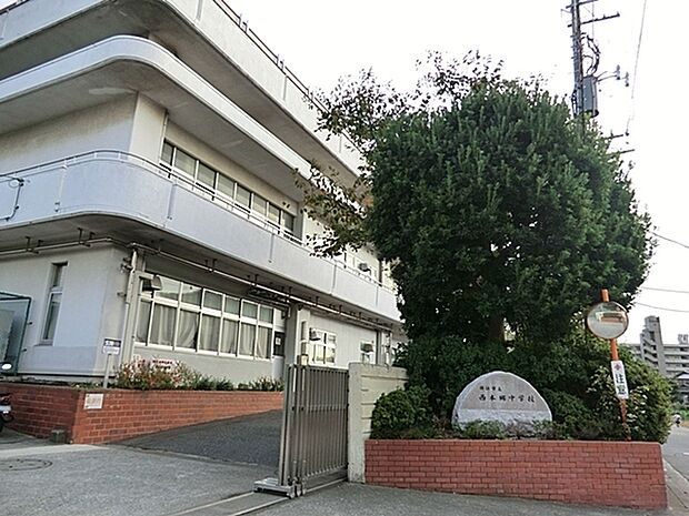 横浜市立西本郷中学校まで440m