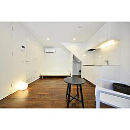 カラスヤマテラスEW 05 1階1DKのリビング/ダイニング