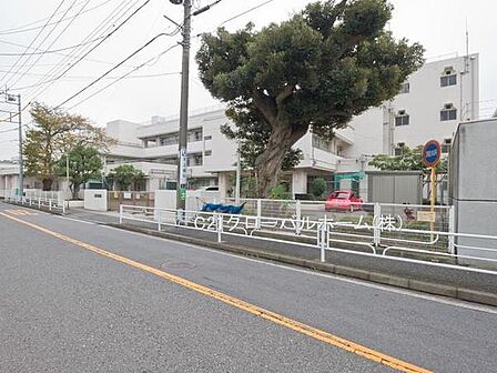 横浜市立滝頭小学校まで450m