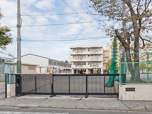 横浜市立駒林小学校まで750m