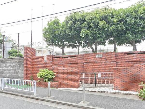 横浜市立青木小学校まで1400m