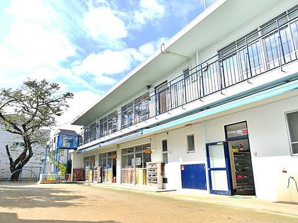 早苗幼稚園まで1400m