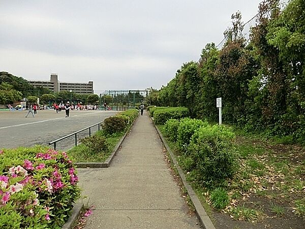 小港南公園まで800m