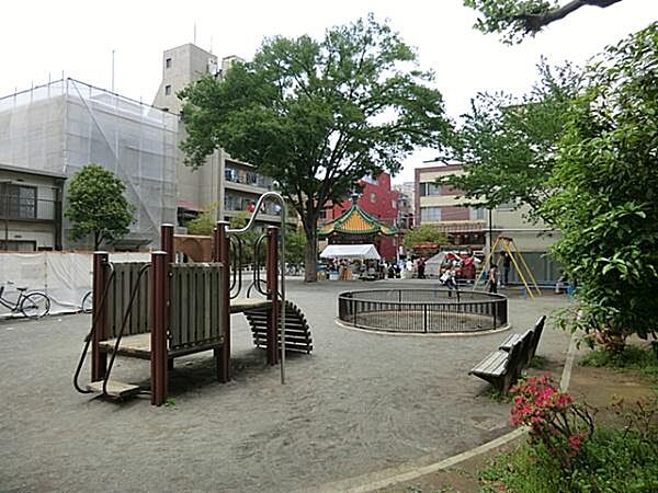 山下町公園まで450m