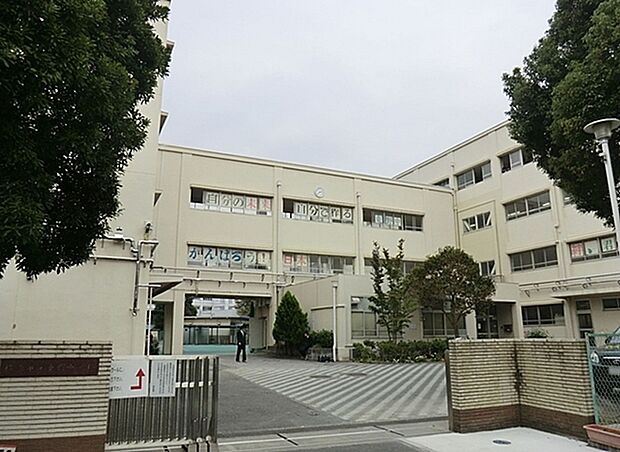 横浜市立東野中学校まで1500m