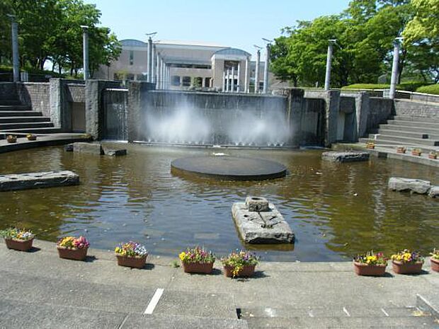 県立保土ケ谷公園まで850m